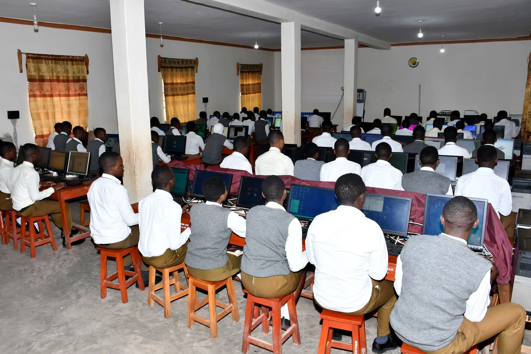 Students working in computer lab